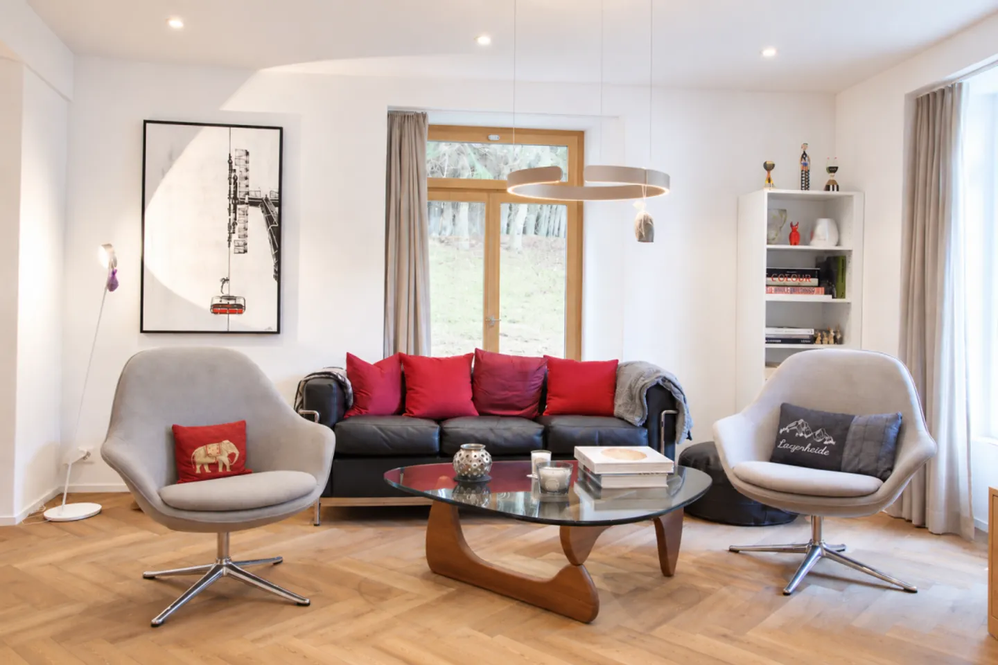 3.5 Room Apartment with Extravagant Interior Design - Photo 1 of 13