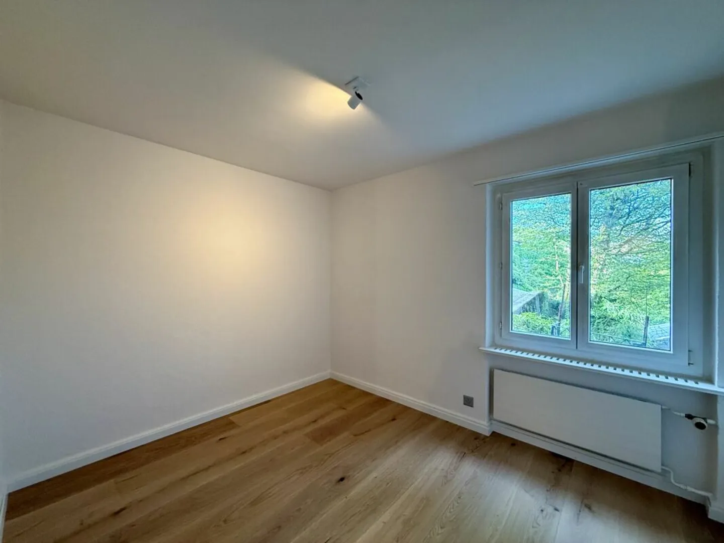 Casa familiare modernizzata con piscina - Foto 12 di 13