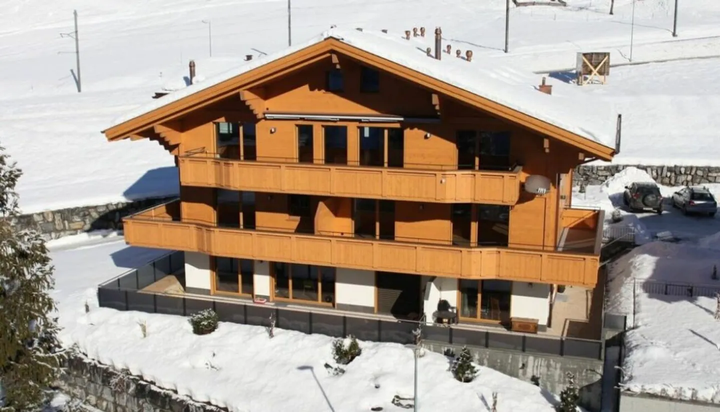 Spacious 5.5-room apartment near mountain lifts, Chalet Antara - Photo 1 of 13