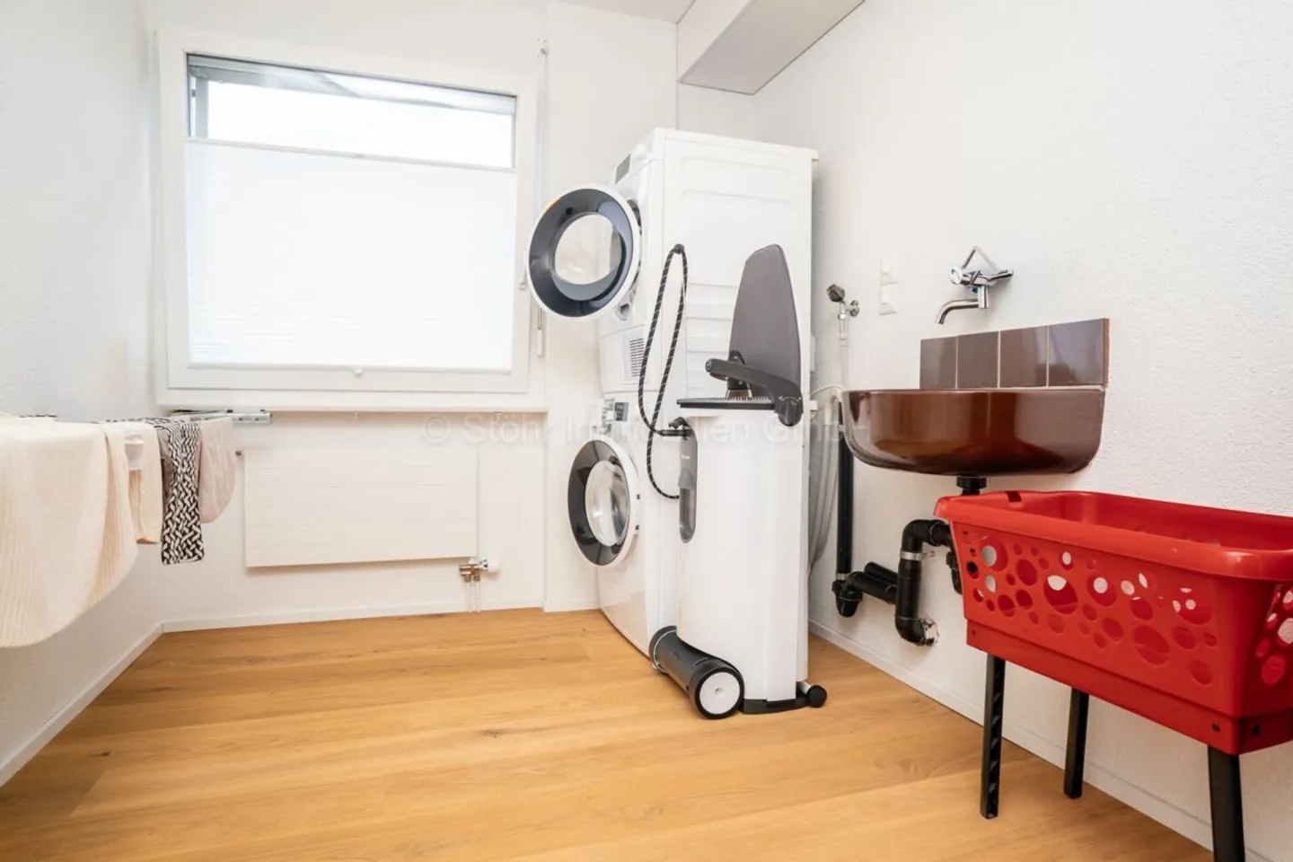 Stilvolle 4.5-Zimmer-Wohnung mit 145 m² Wohnfläche und hochwertiger Totalsanierung - Foto 13 di 13