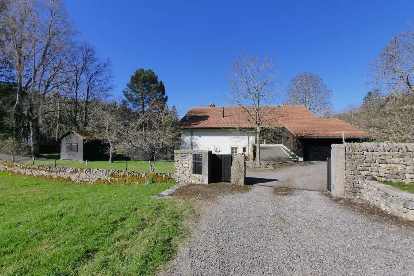 Grosses, diskretes, hochwertiges Landhaus im jurassischen Naturparadies - Photo 5 sur 13