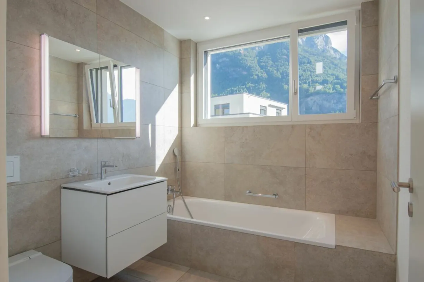 Newly built family apartment in a quiet and central location - Photo 8 of 13