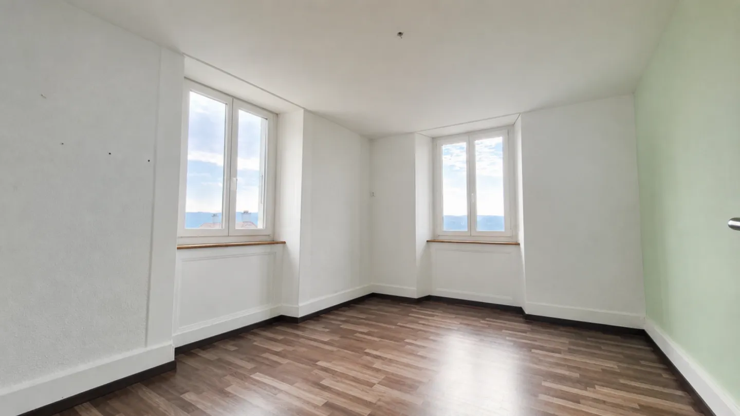 Bright 7-room apartment with terrace - Photo 5 of 13