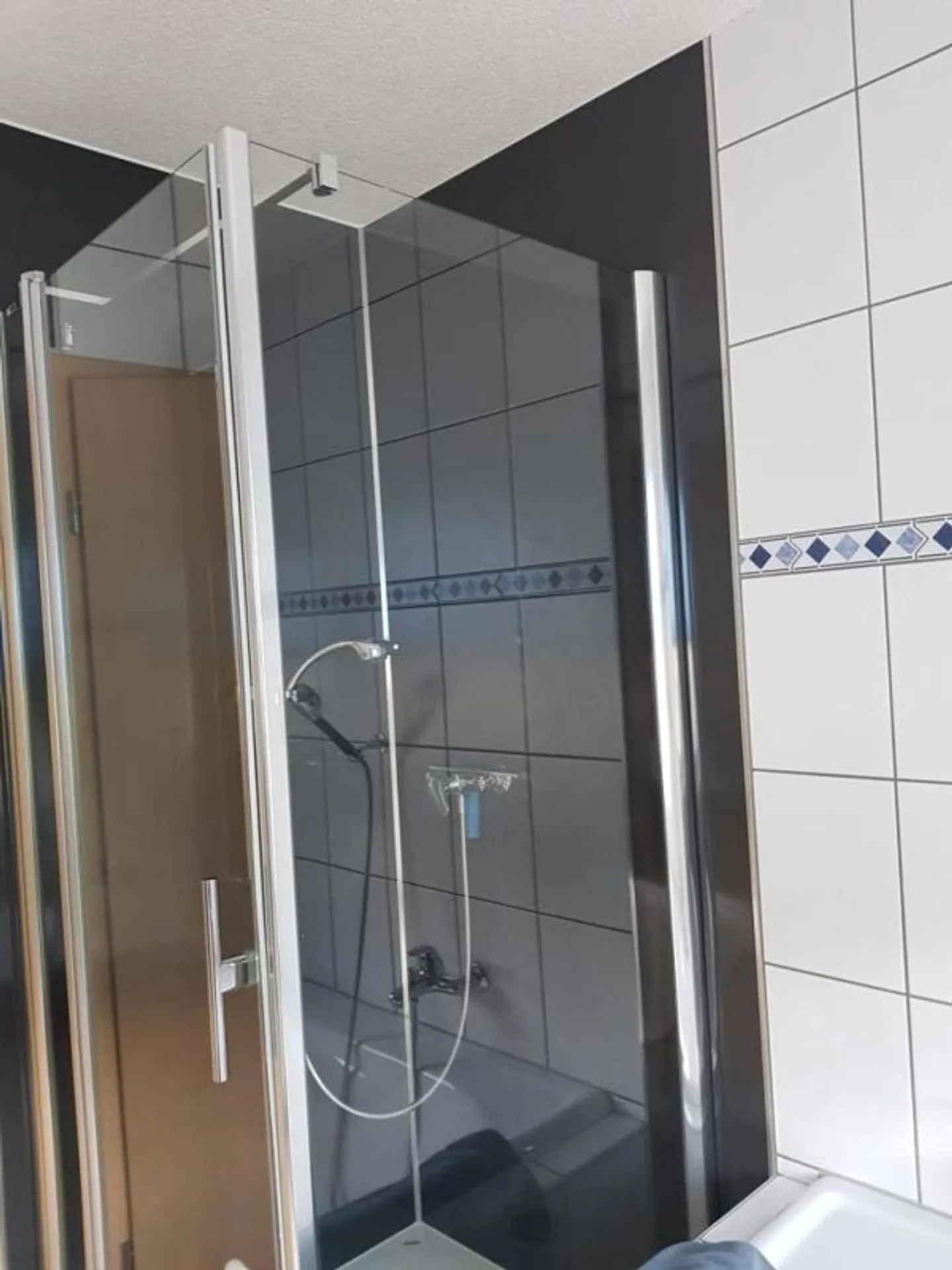 Moderne und grosszügige 3.5-Zi-Gartenwohnung mit Garage - Foto 12 von 13