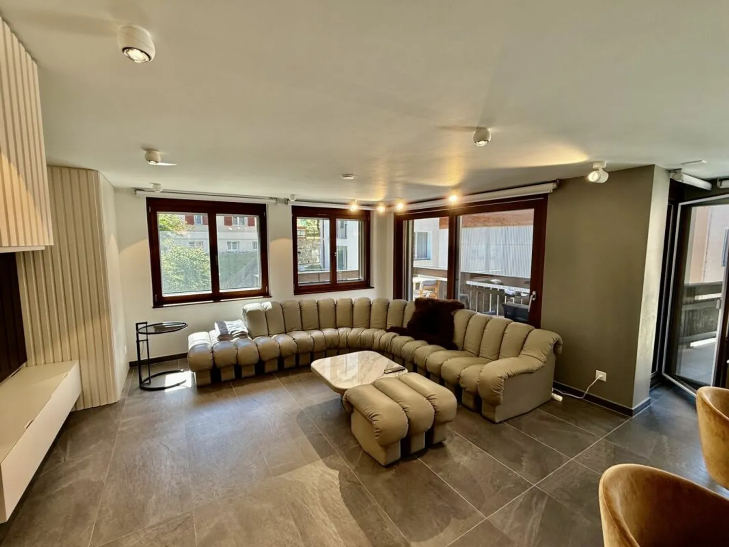 Appartement de luxe moderne de 5,5 pièces - Résidence secondaire - Photo 3 sur 13