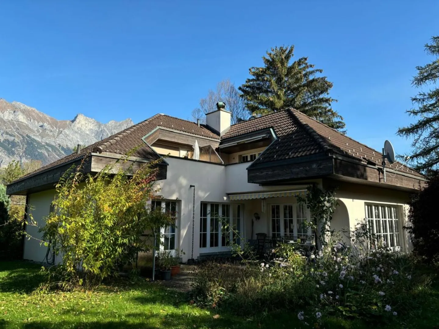 Beautiful apartment in a quiet and sunny residential area - Photo 1 of 12
