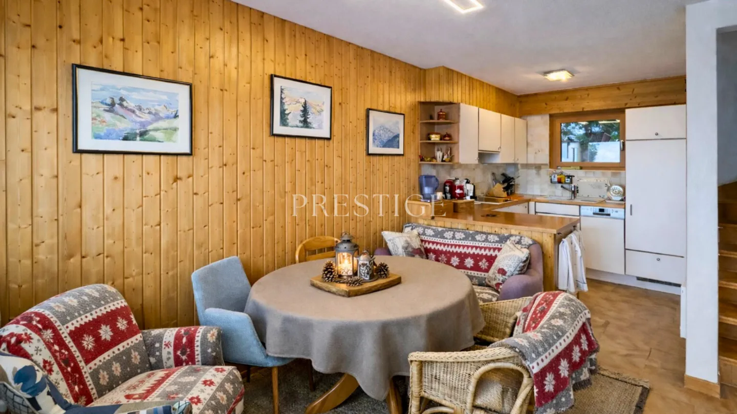 Panoramic Chalet in Montana for Year-Round Rent - Breathtaking View of the Alps - Photo 5 of 13