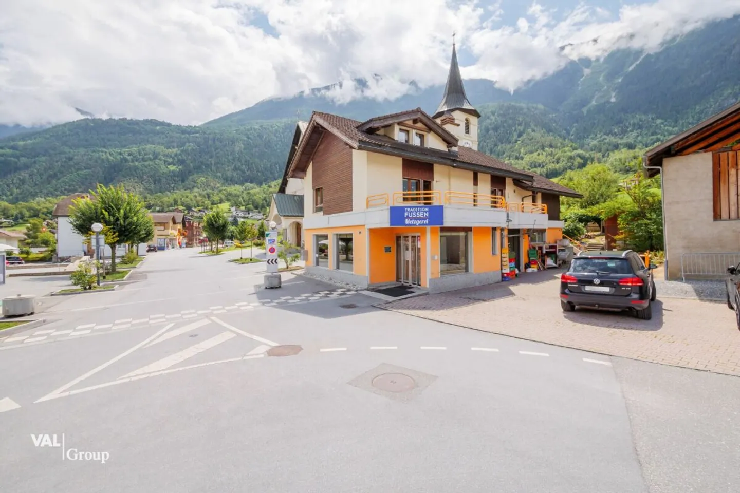 La tradizione incontra il futuro: proprietà residenziale e commerciale con potenziale versatile - Foto 1 di 13