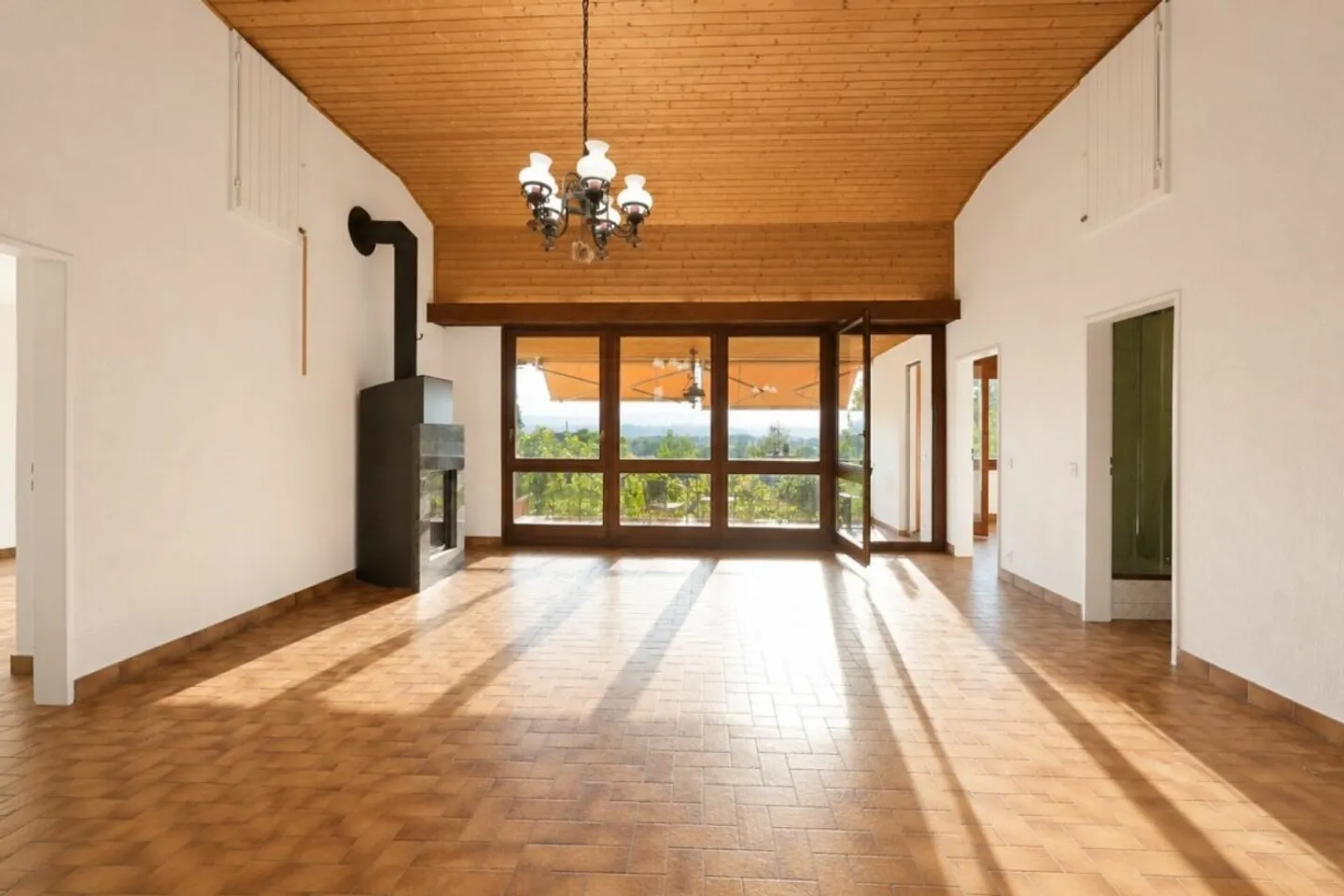 8-1/2-Zimmer Einfamilienhaus mit unverbaubarer SW-Aussicht - Nähe ÖV und Schulen in Dornach - Photo 6 sur 13