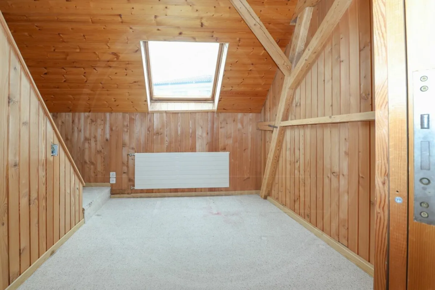 Single-family house with large shed in Schafisheim - ideal property for investors and craftsmen - Photo 8 of 13