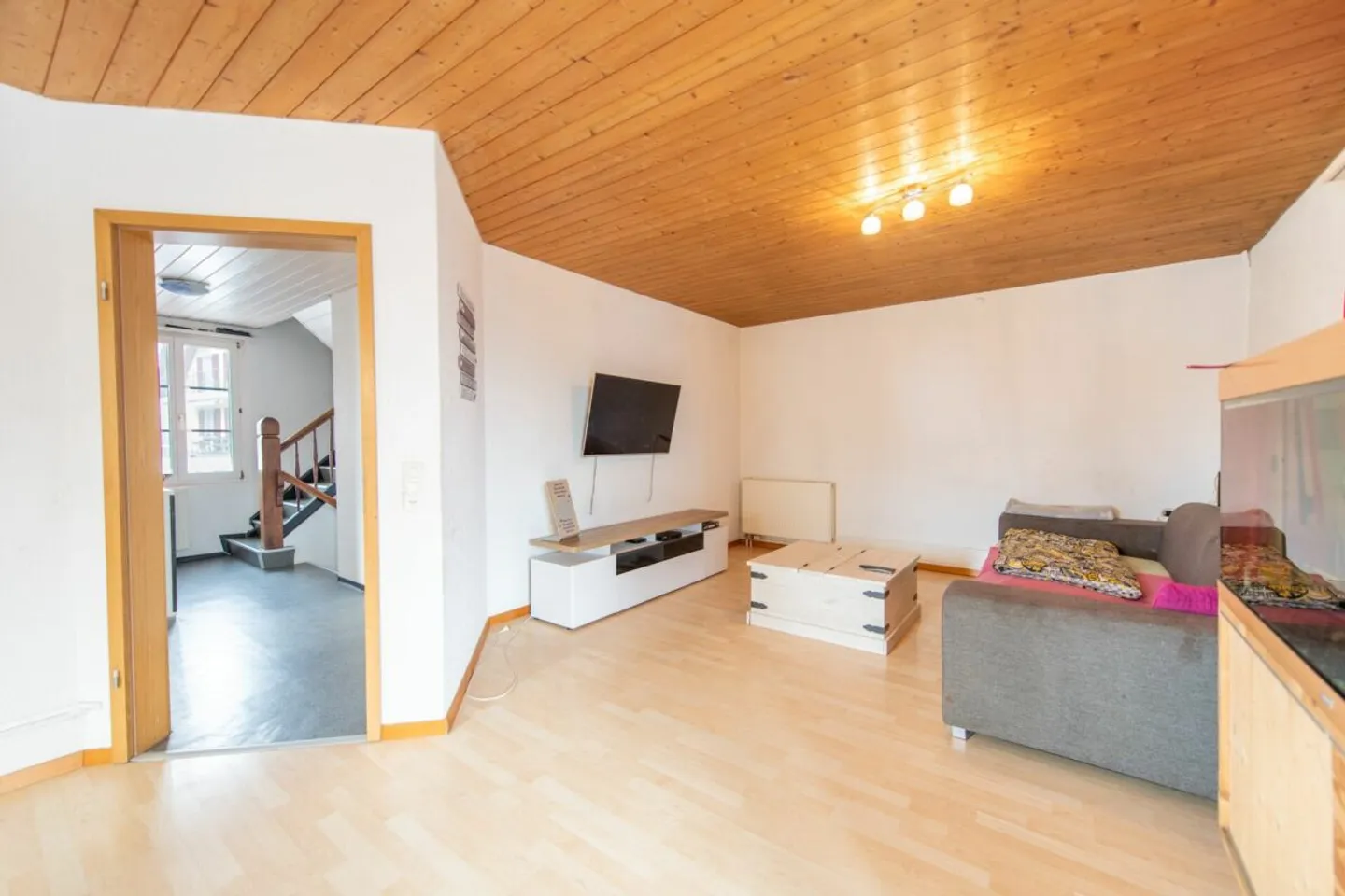 Casa unifamiliare con riserva di terreno - Vivere e investire a Wiedlisbach - Foto 2 di 13