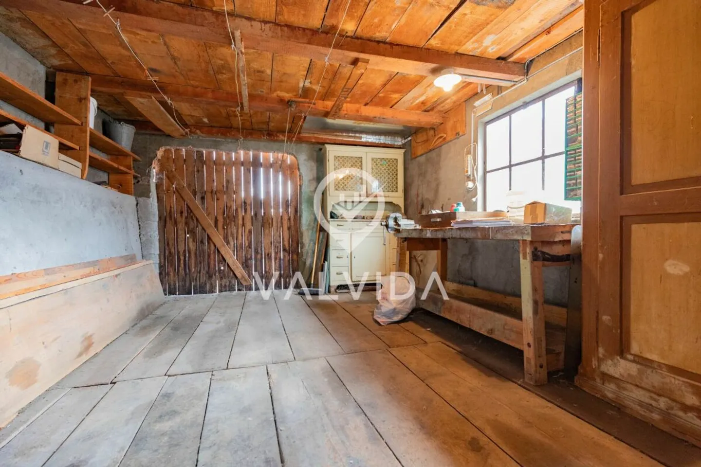 3.5 Room Apartment with Panoramic View and Development Potential in Hohtenn - Photo 12 of 13