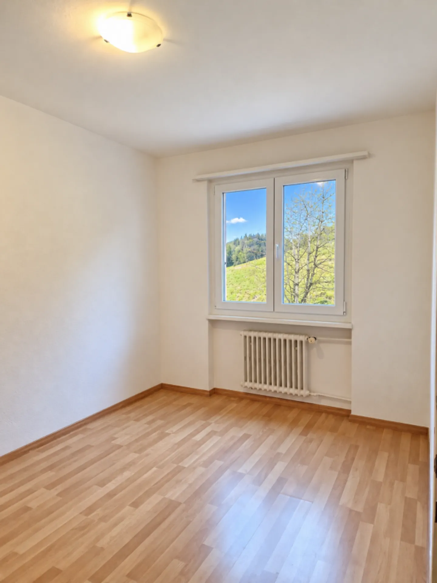 Bel appartement moderne à Perrefitte - Photo 7 sur 11