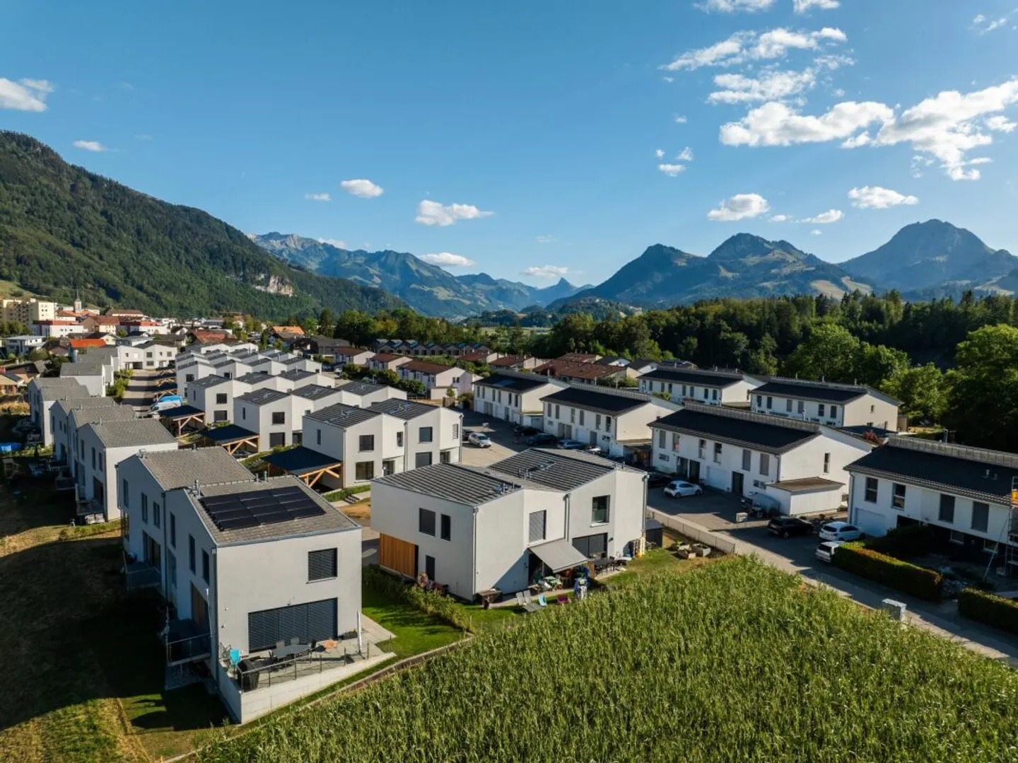 Villa contemporaine avec vue sur le lac - Photo 2 sur 6