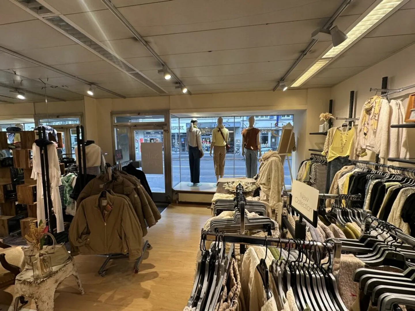 Spazio Commerciale a Glarus - Foto 3 di 5