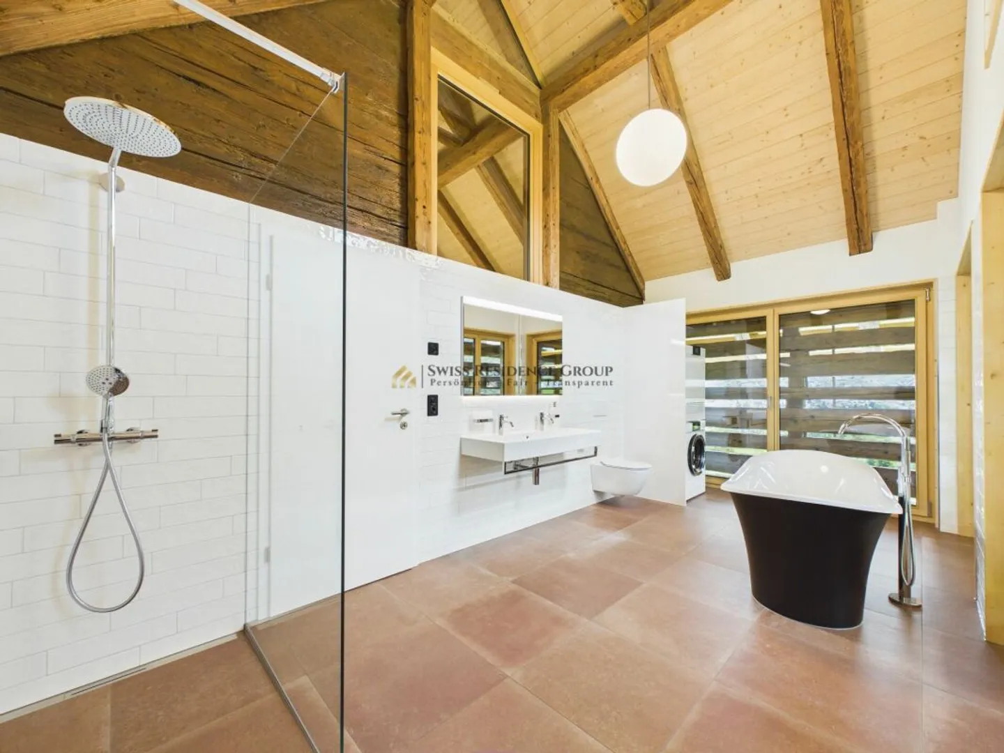 Historical charm meets modern living comfort - Photo 13 of 13