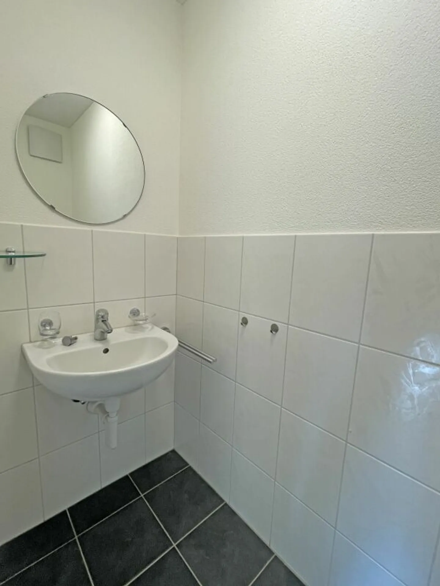 Vie spacieuse dans un emplacement ensoleillé en ville - Photo 10 sur 13