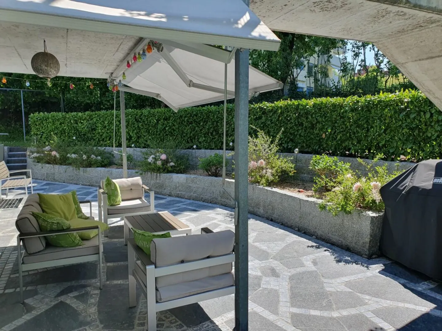 4.5-room garden apartment with individual floor plan and spacious outdoor seating area - Photo 2 of 11