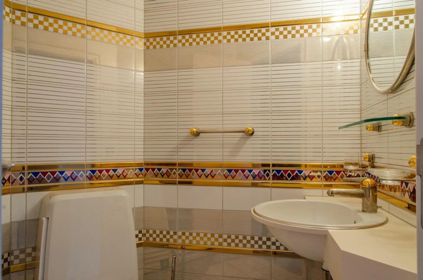 Stilvolle Turmwohnung mit Alpenblick, Interlaken - Foto 5 von 13