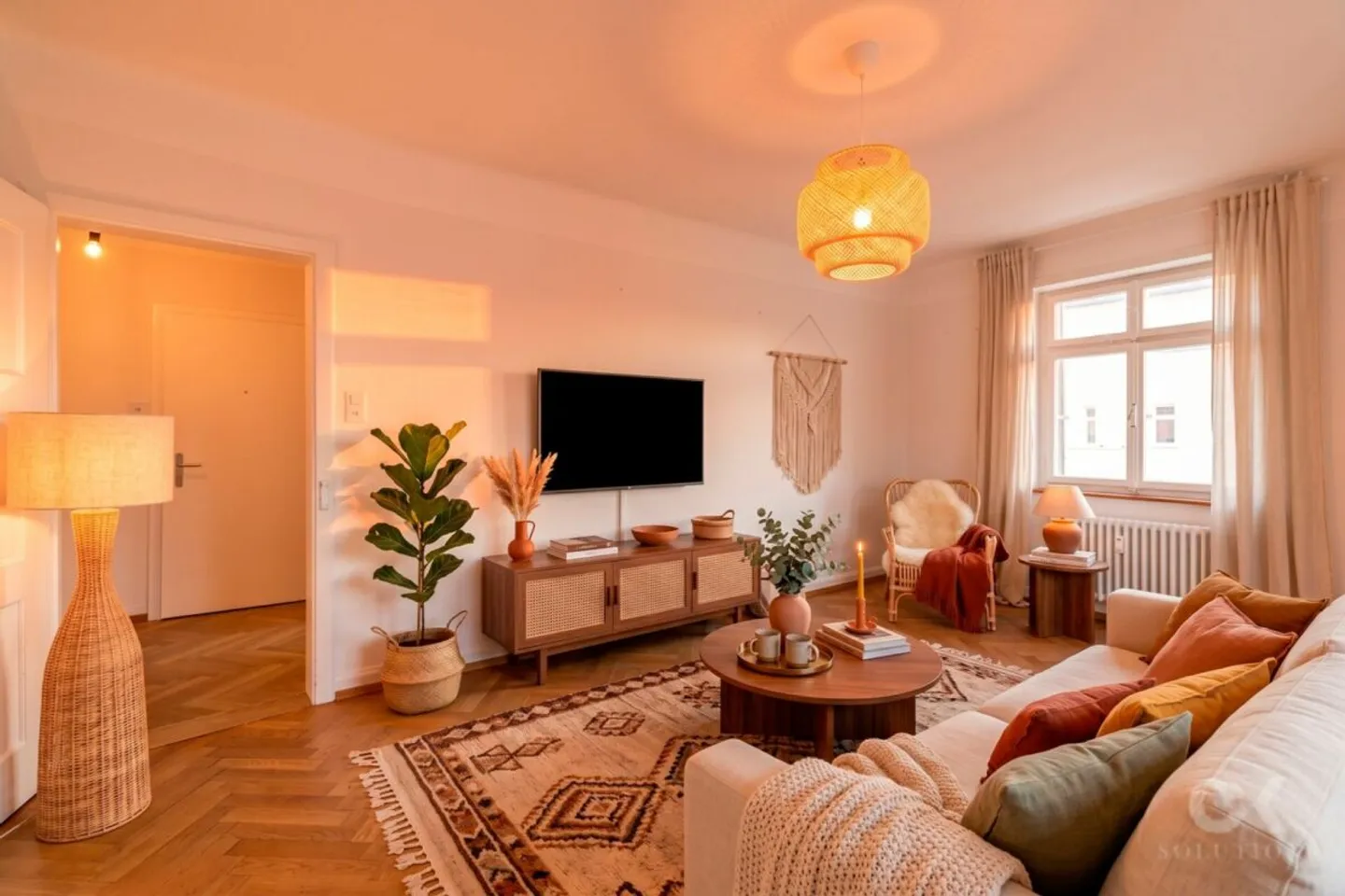 3-Room Gem with Investment Potential - Photo 3 of 12