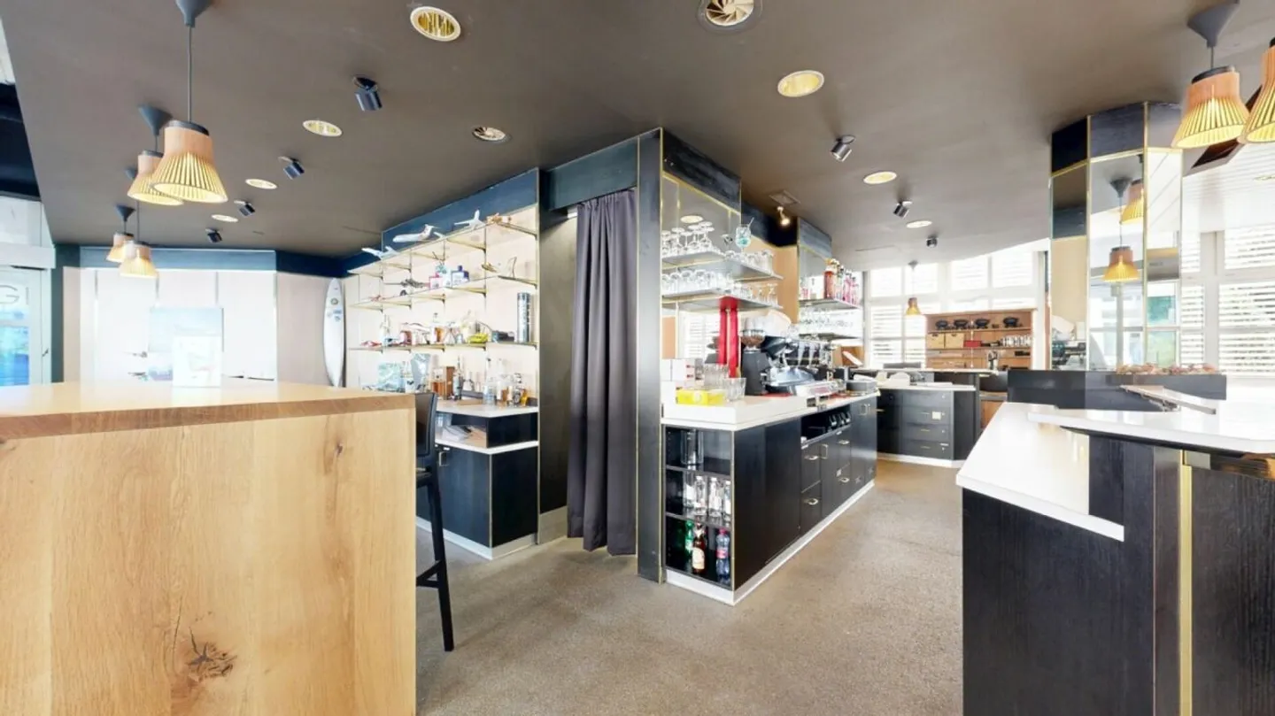 Gastro- /Commercial Property in the Center of Burgdorf - Photo 6 of 13