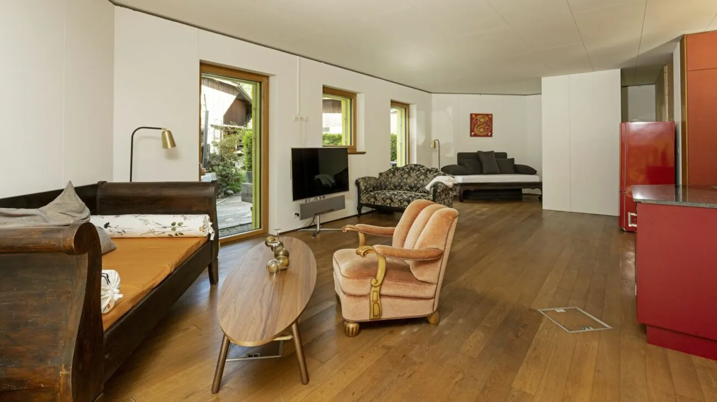 Casa ecologica con molto spazio, carattere e vista - Foto 3 di 13