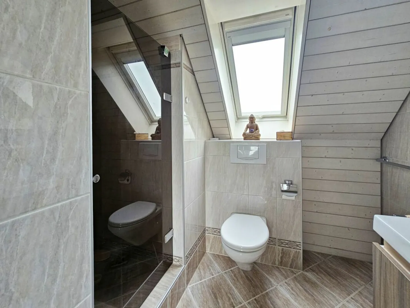 Maisonette penthouse exclusive de 5,5 pièces avec une sensation d'espace généreuse - Photo 11 sur 13