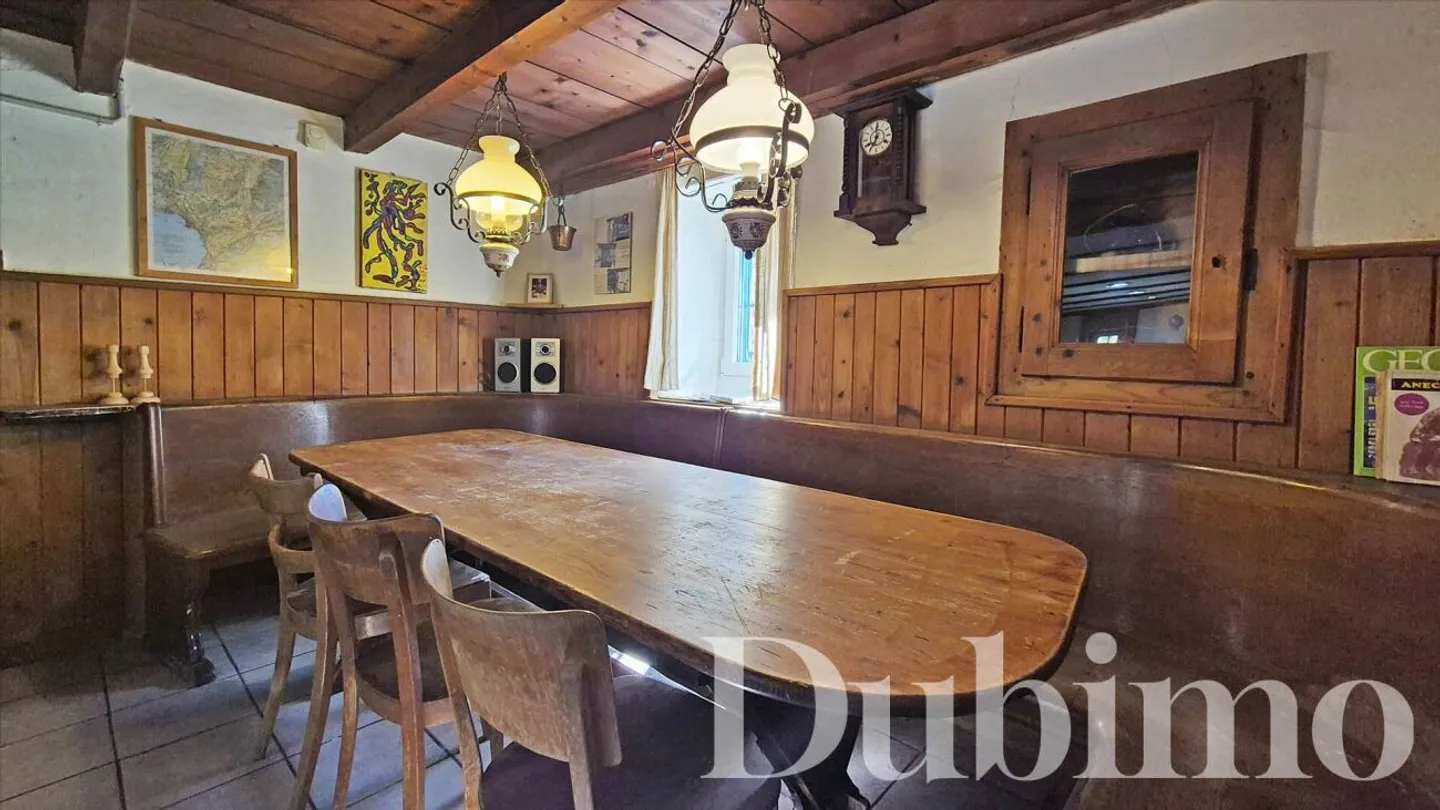 11-Room Chalet on the Riviera - Photo 7 of 13