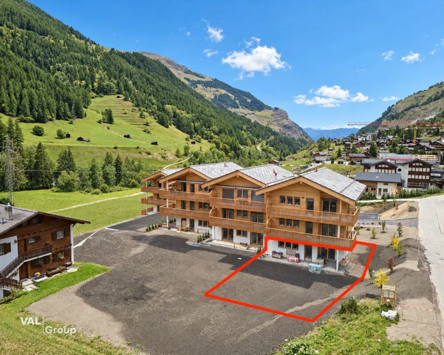 Facing the Dent Blanche, a bright 4.5-room apartment extended by a pleasant outdoor space - Photo 1 of 11