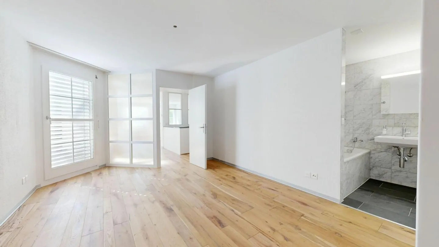 Modernes Wohnen in einer neu sanierten, lichtdurchfluteten 2,5-Zimmer-Wohnung - Foto 5 von 13