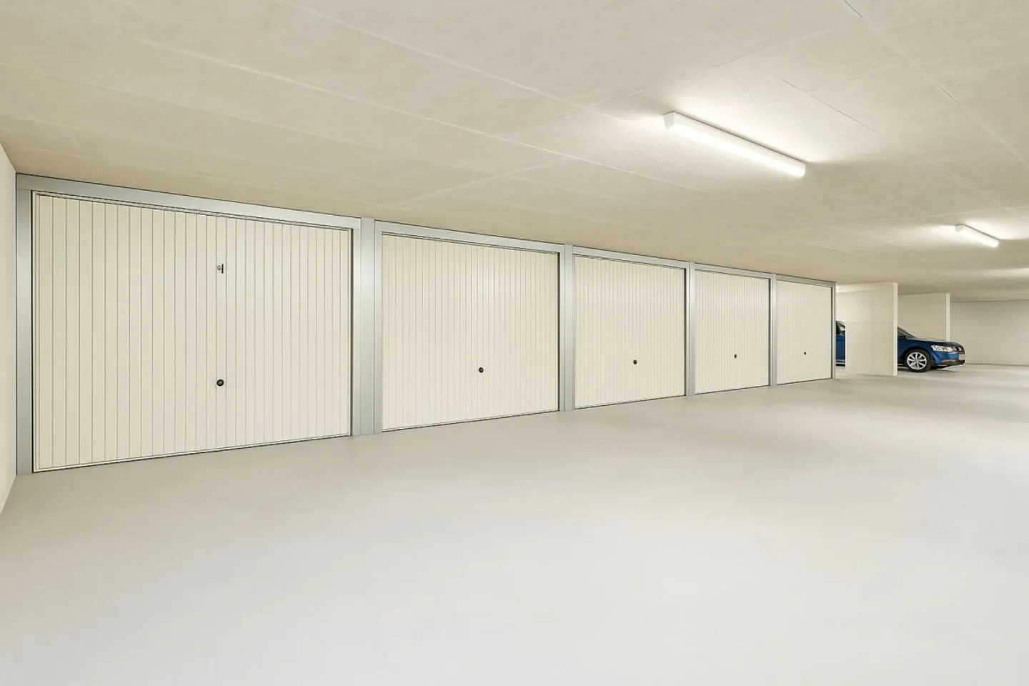 Garage box for sale in underground garage - Photo 1 of 2