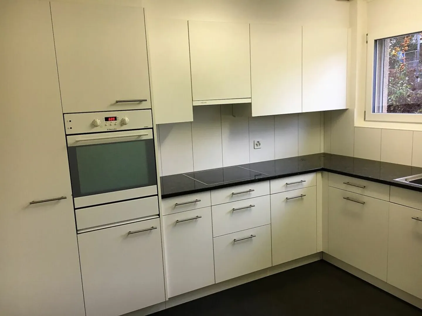 Investment Property in Gümligen - Photo 3 of 13