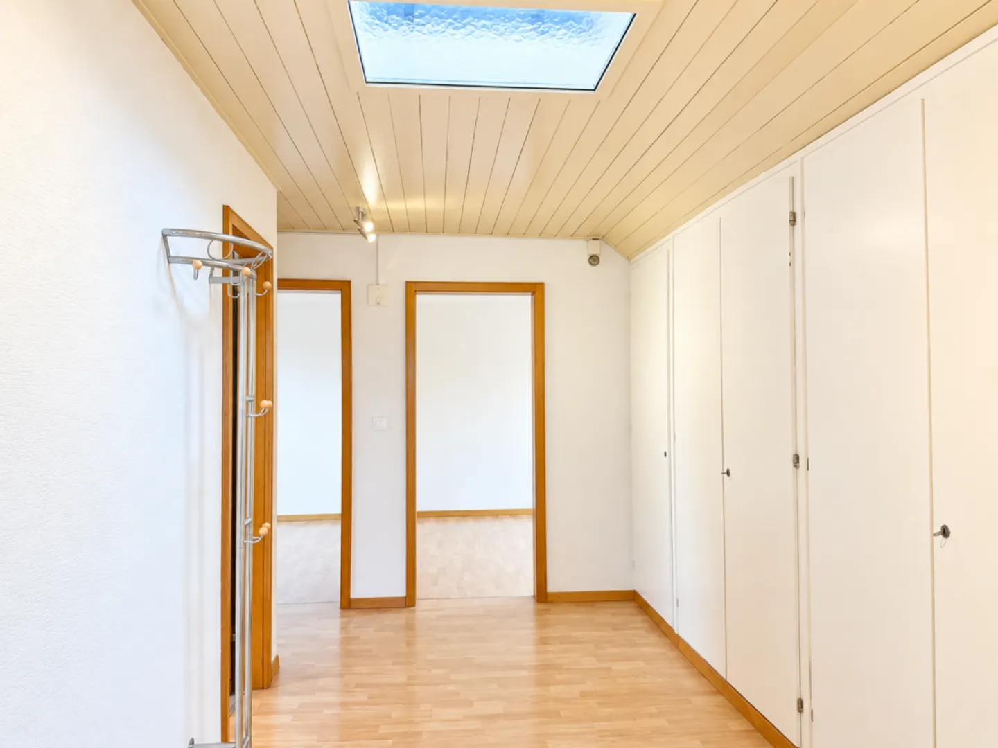 Cozy 3-room apartment in a central location in Oetwil am See - Photo 4 of 6
