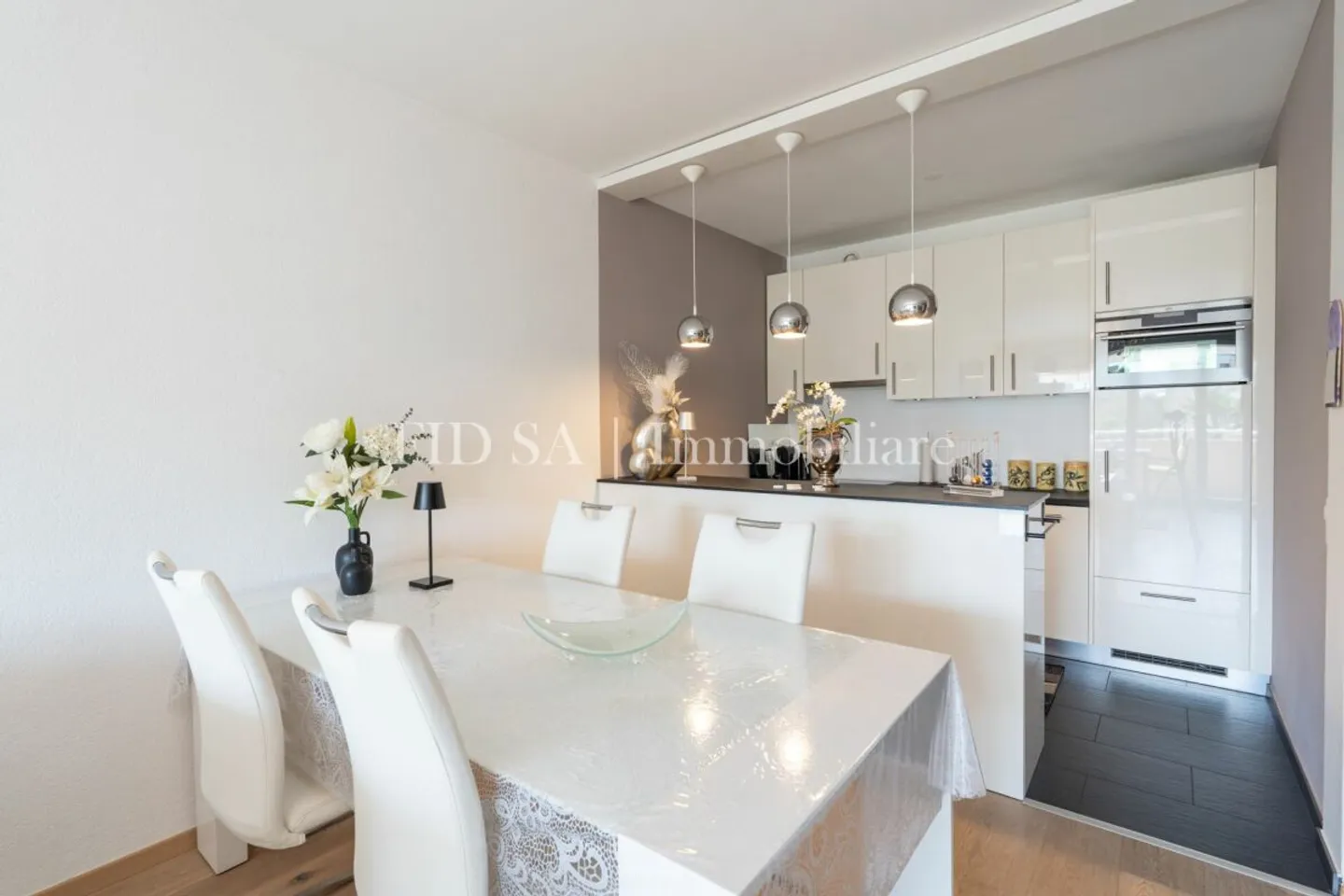 ASCONA - Elegante appartamento di 3.5 locali in posizione centrale e tranquilla - Photo 6 of 13