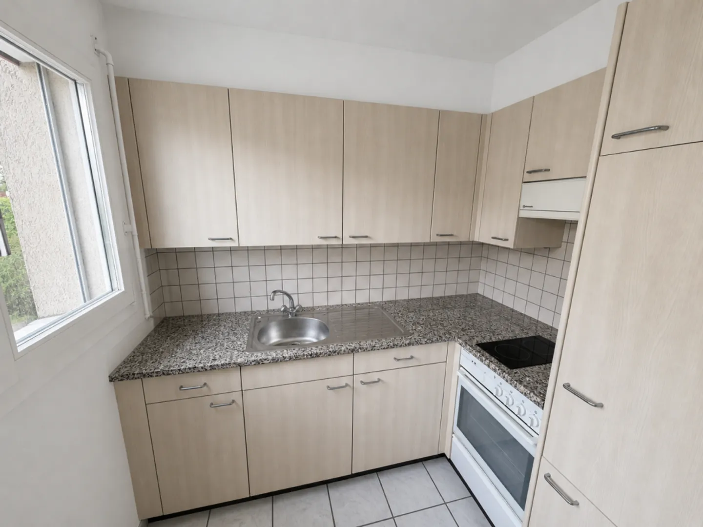 Schöne 1,5 Zimmer mit privater Terrasse - Foto 5 di 13