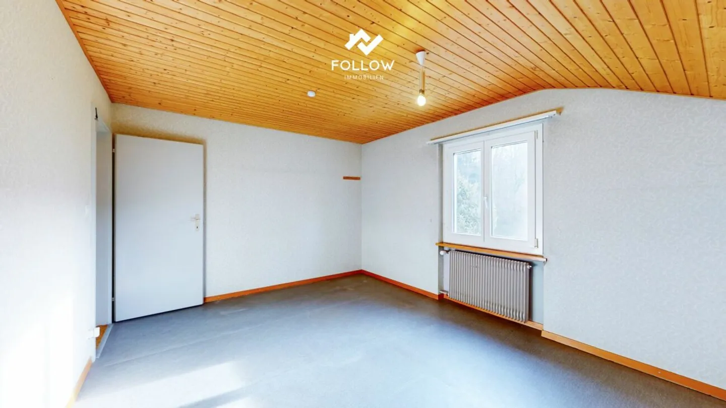 Single-family house in a preferred location - Photo 6 of 13