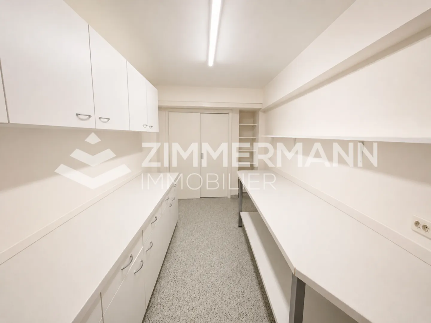 001 - Offices on the ground floor in Blonay - Photo 8 of 9