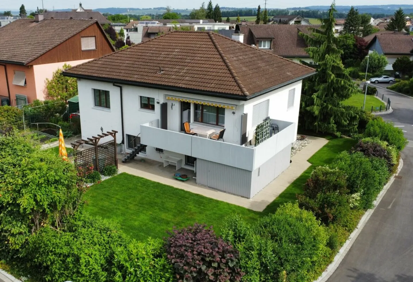 Maison individuelle bien entretenue au cœur d'Islikon - Photo 1 sur 11