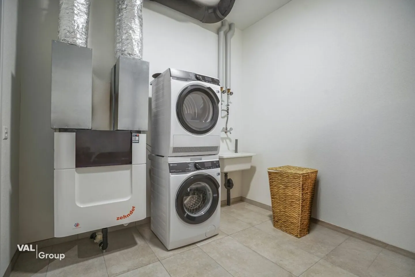 High-quality 5.5-room garden apartment with generous outdoor space in Winkel ZH - Photo 11 of 13