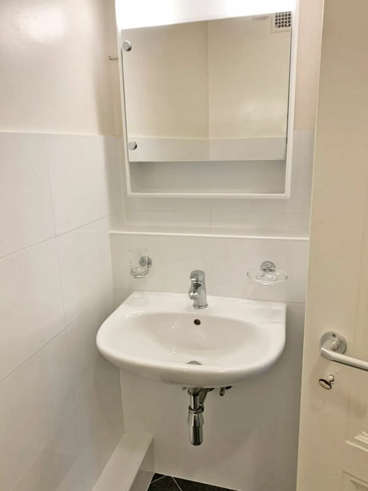 Appartamento con balcone al 2° piano - Foto 12 di 13