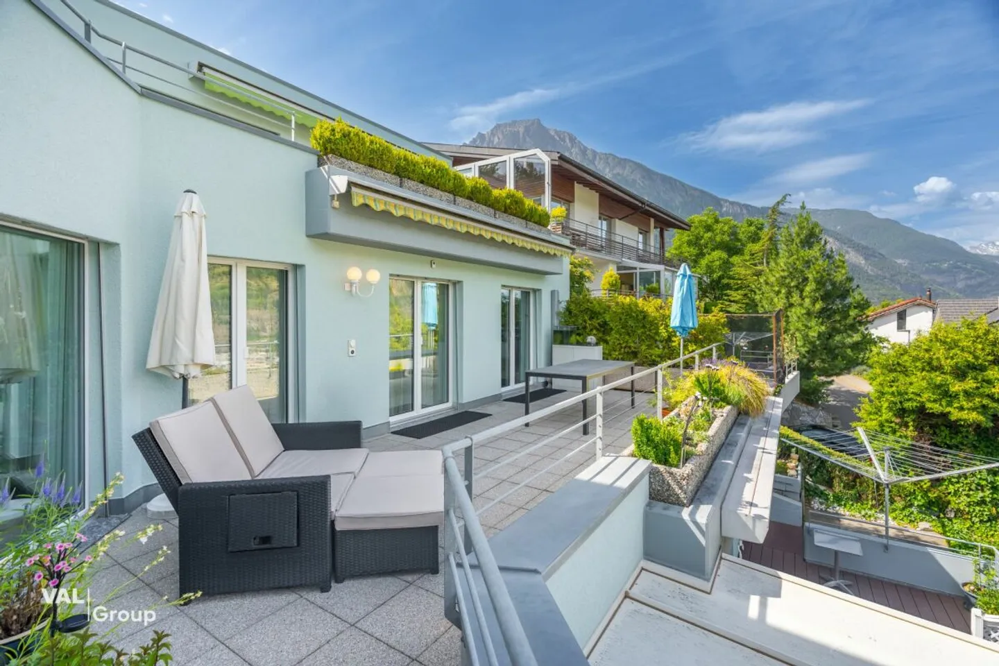Exclusive Apartment with Terrace - Photo 3 of 13