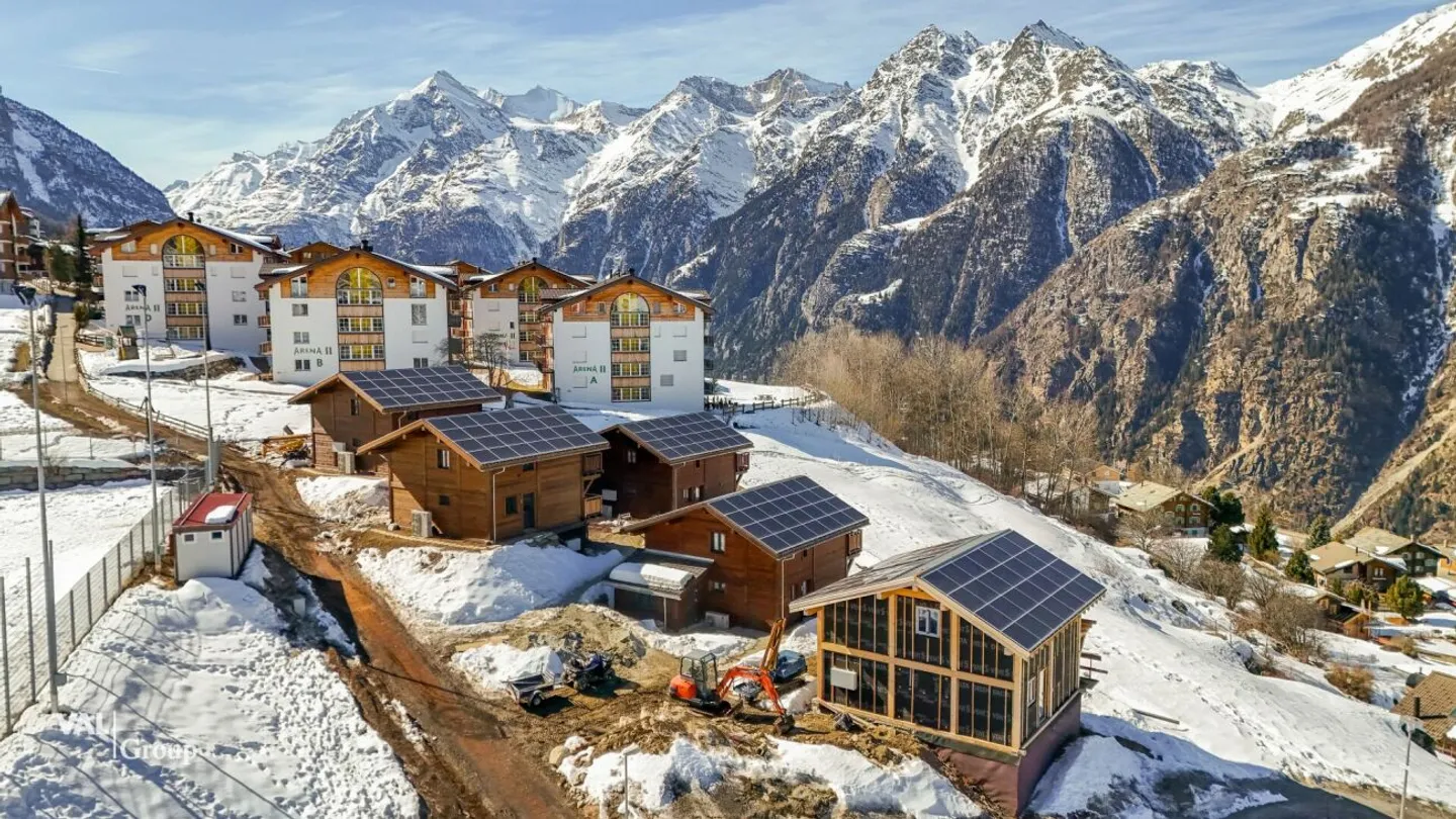 Last Chance: Exclusive Chalet as a Second Home in Grächen! - Photo 6 of 13