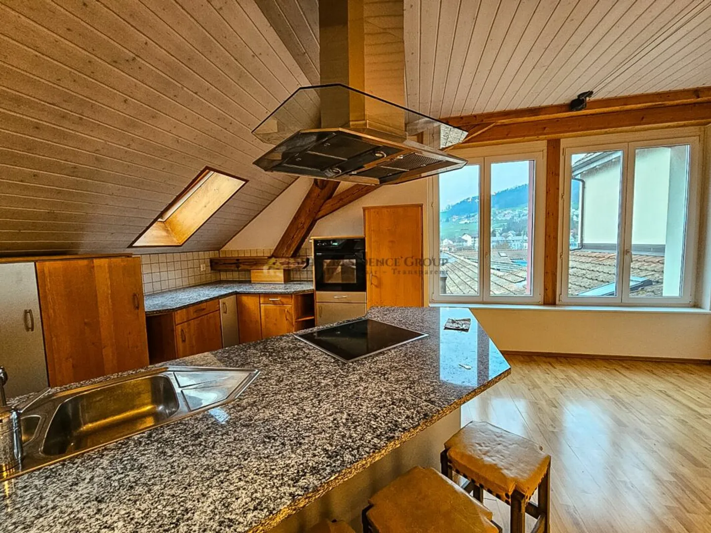 Charming Duplex Apartment in Döttingen - Photo 3 of 6