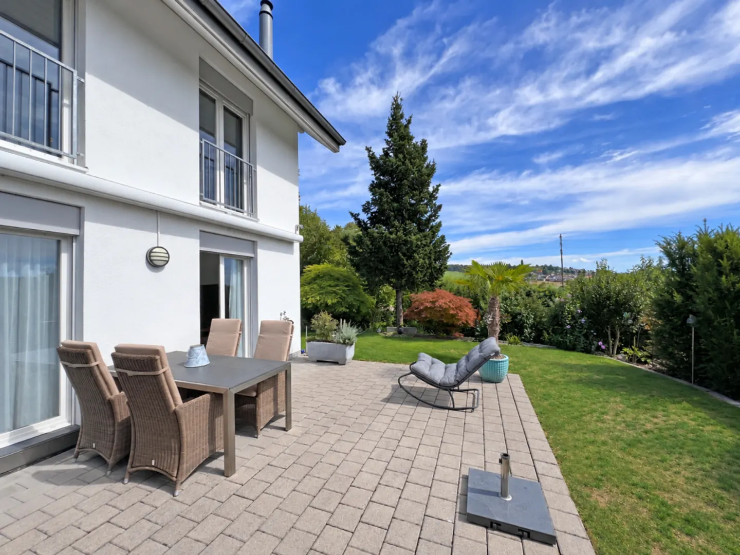 A Home to Arrive - Quiet, Well-Maintained, and Close to Nature - Photo 4 of 12