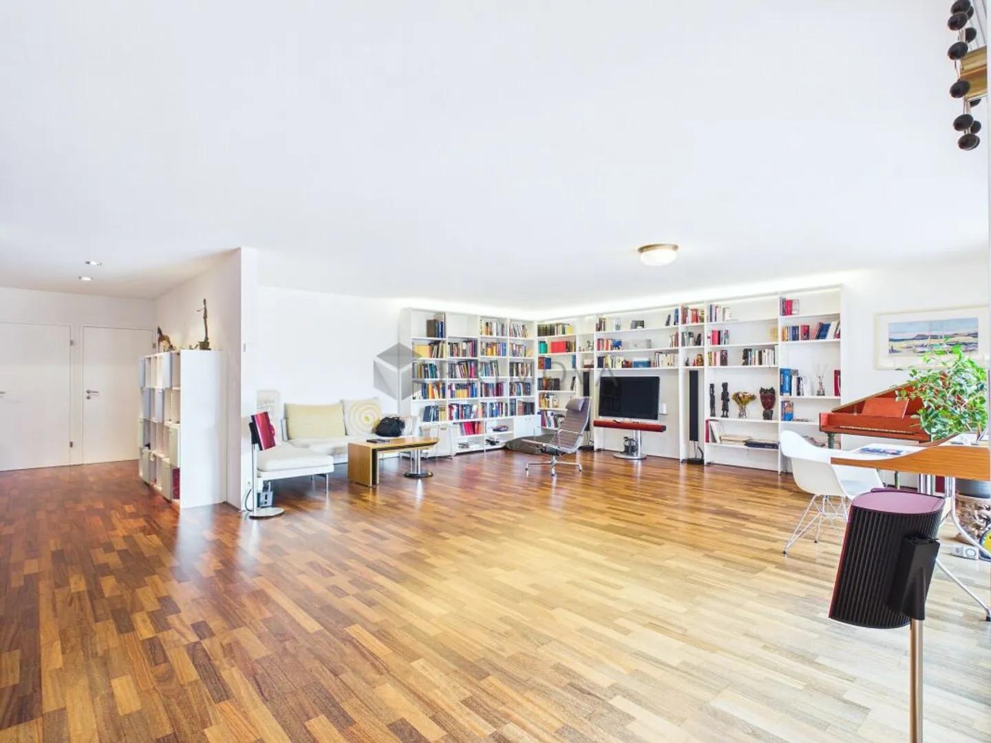 Luxuswohnung mit Privatpool - Foto 4 von 13