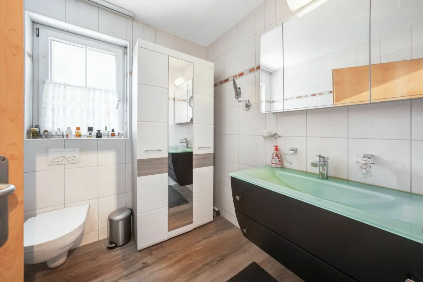 Space for the Family, Retreats to Enjoy and a Private Pool - Photo 12 of 13
