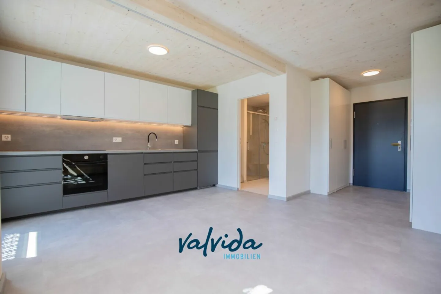 Moderne 1.5-Zimmerwohnung in Gampel zu vermieten - Foto 1 di 8