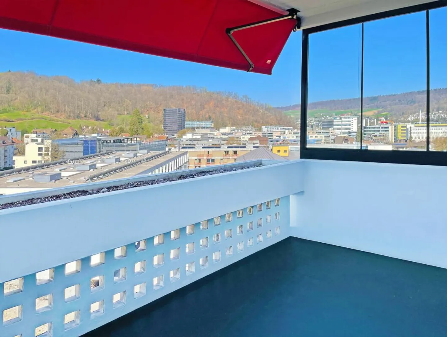 La prévoyance rencontre l'urbanité - Maison élégante au centre - Photo 4 sur 5