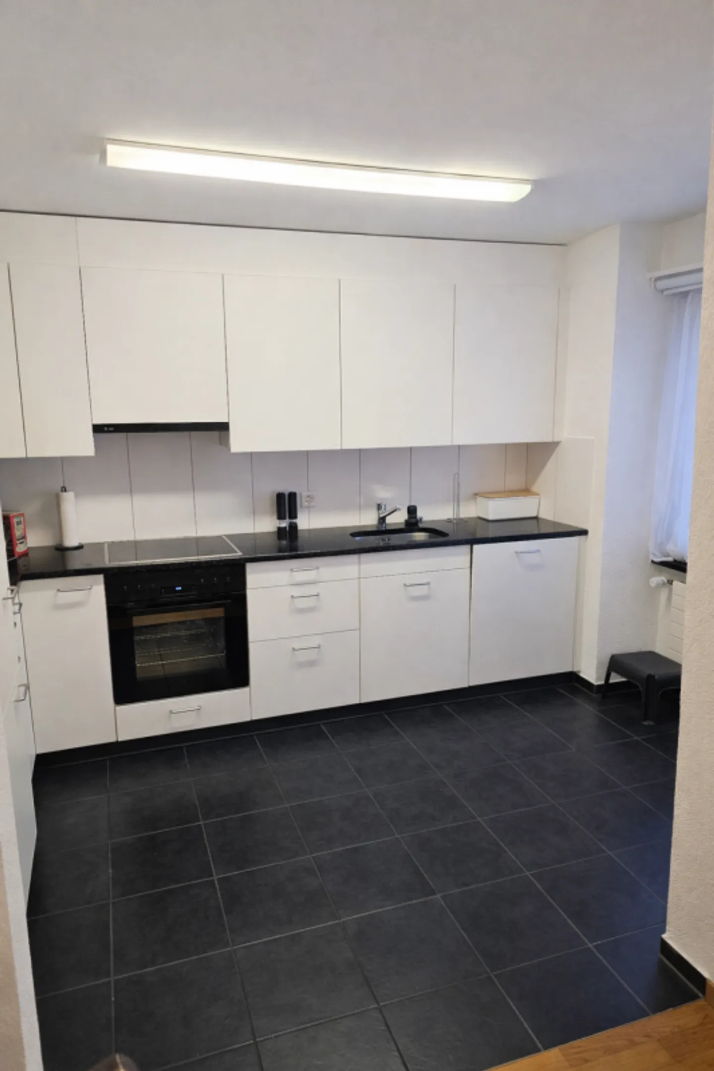 Schöne 5.5 Zimmer-Wohnung mit grossem Balkon - Foto 2 von 10