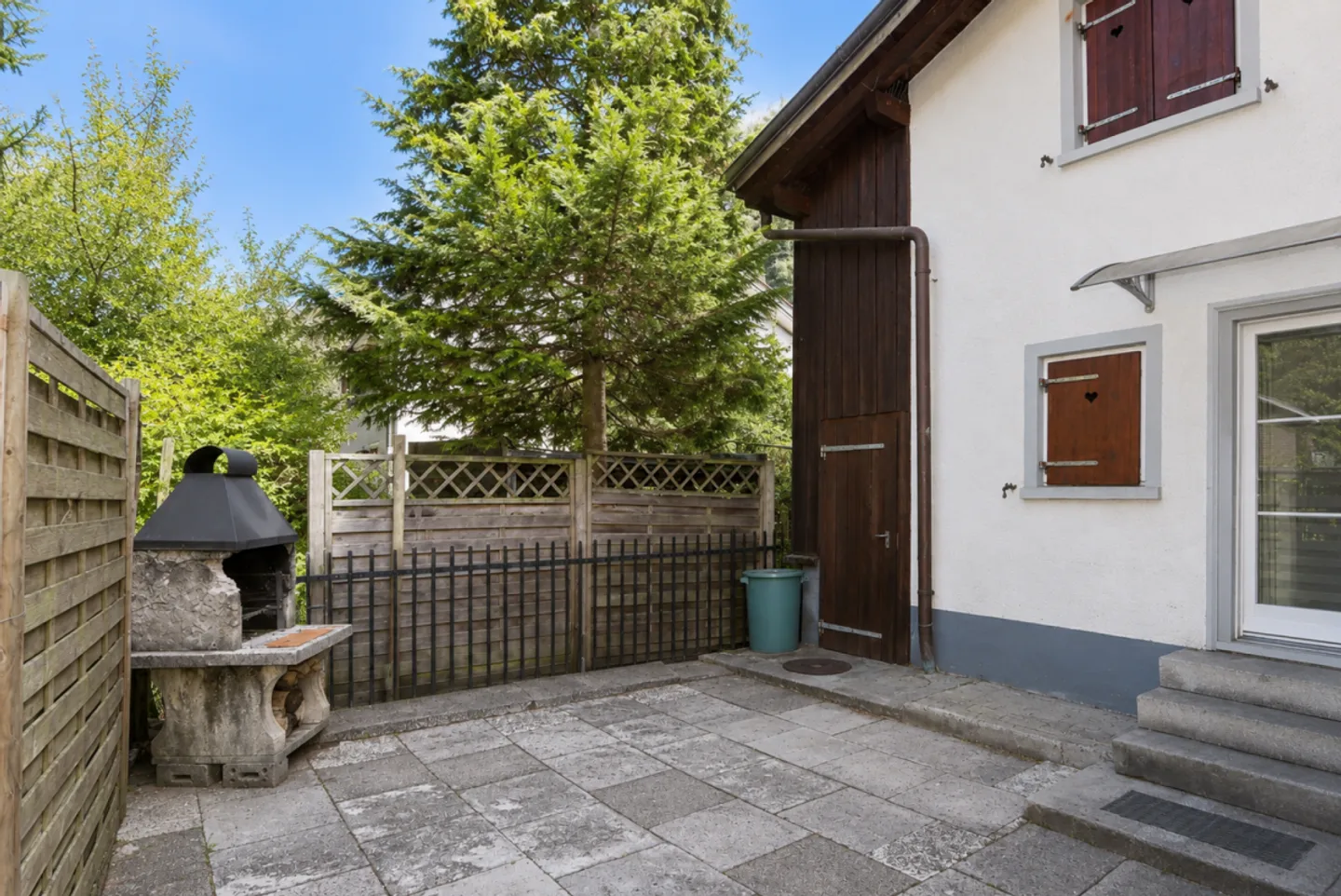 Doppeleinfamilienhaus an familienfreundlicher, sonniger und zentraler Lage in Mollis GL - Foto 5 di 13